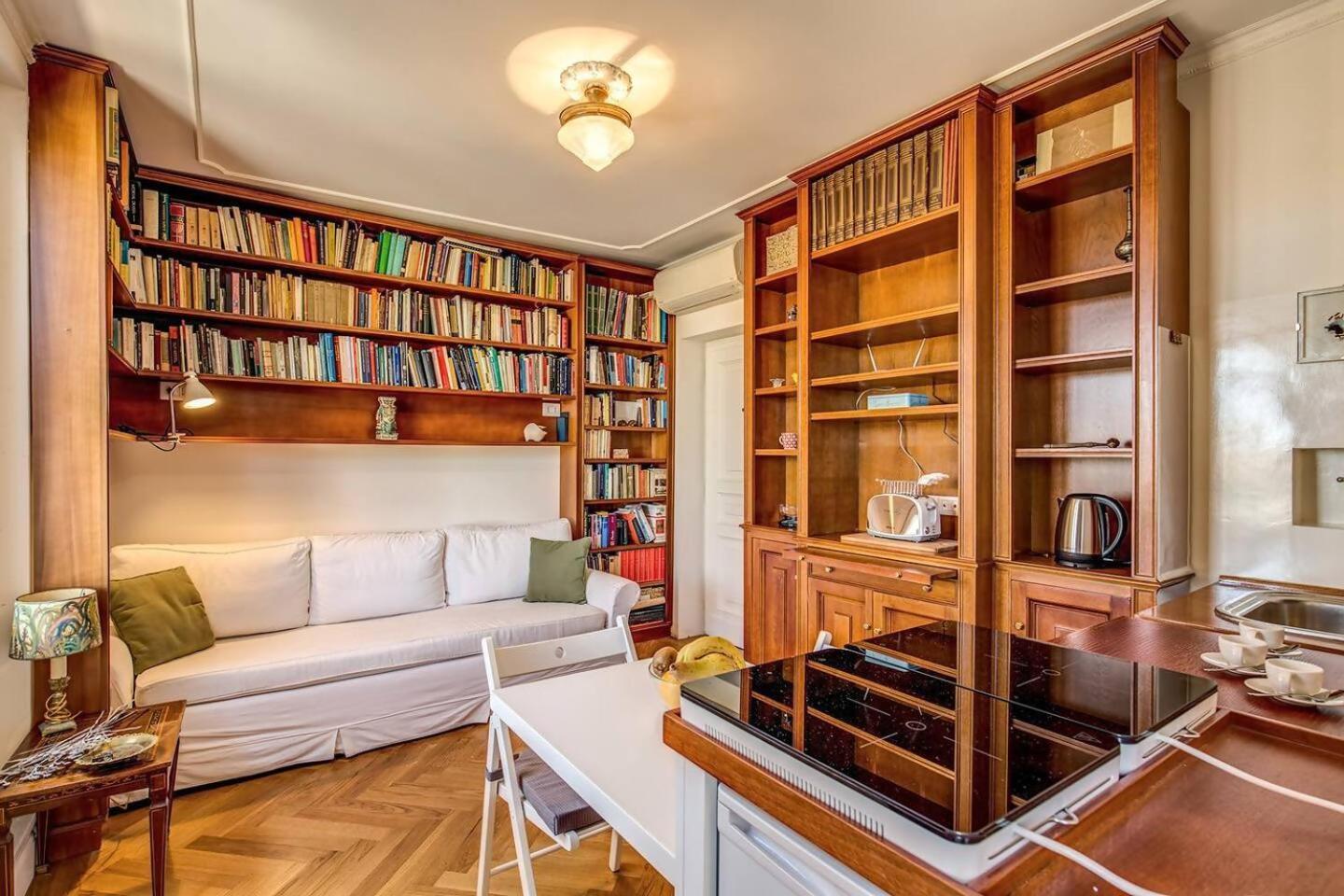 Attic With Terrace Overlooking St Peters Basilica Roma Esterno foto
