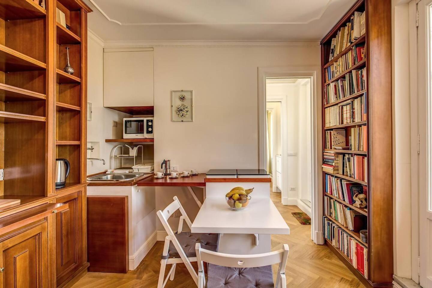 Attic With Terrace Overlooking St Peters Basilica Roma Esterno foto