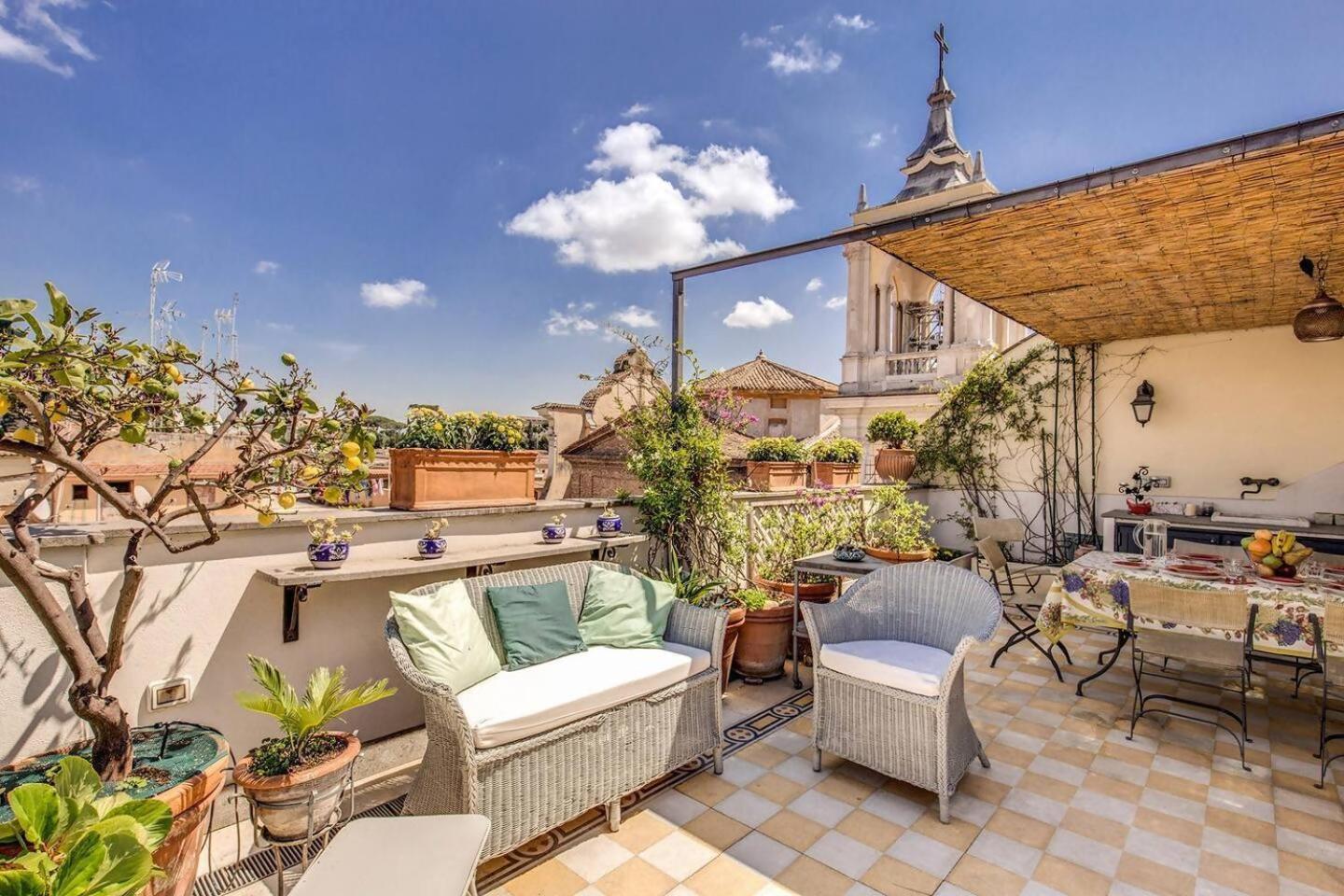 Attic With Terrace Overlooking St Peters Basilica Roma Esterno foto