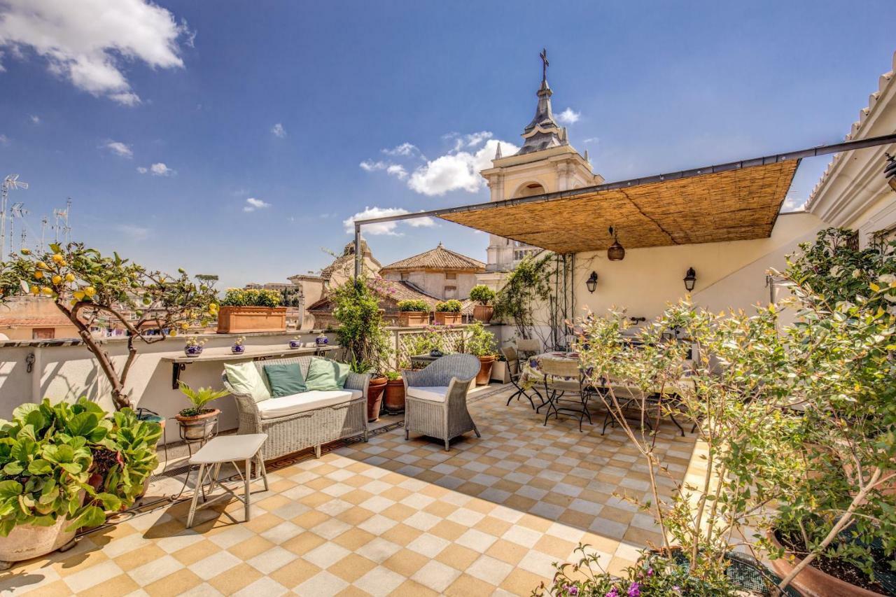 Appartamento Attic With Terrace Overlooking St Peter'S Basilica Roma Esterno foto